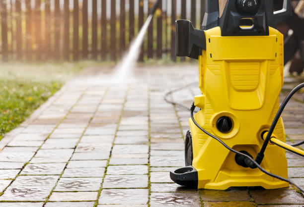 Best Gas Station Cleaning  in Falls City, OR